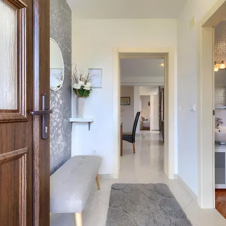 Alpa By Interhome شقة *
